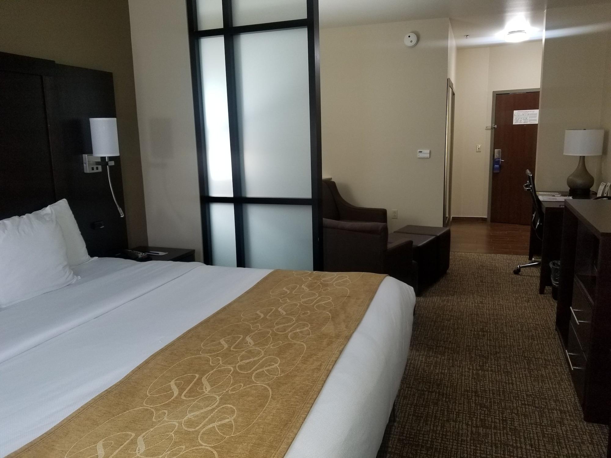Hotel Comfort West 2*