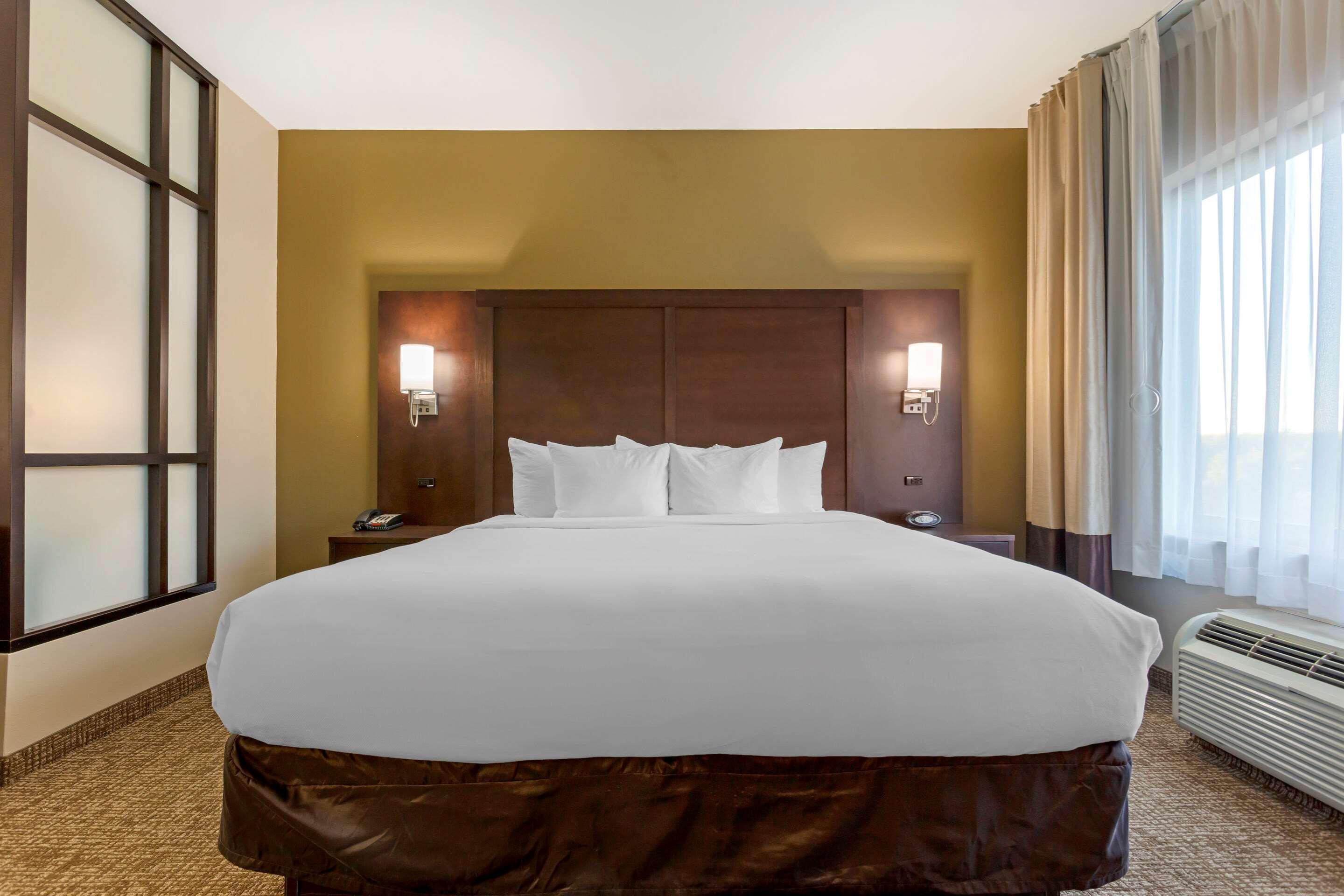 Comfort West